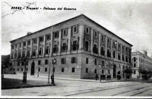 Vecchia Trapani 073 - Trapani - Cartolina - Palazzo del Governo.jpg